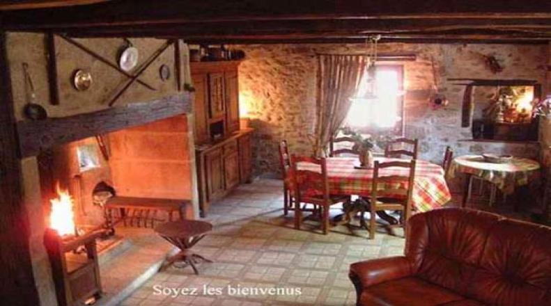 Le Fidele Bed & Breakfast Saint-Chamant Luaran gambar