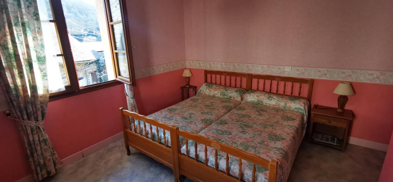 Le Fidele Bed & Breakfast Saint-Chamant Luaran gambar